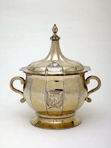 1652 Fauconberg Porringer