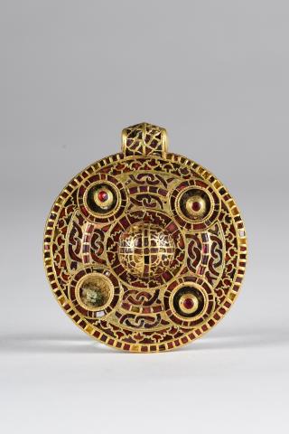 Winfarthing Pendant Winfarthing Pendant