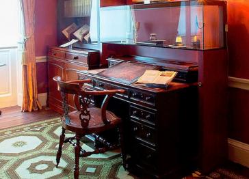 Charles Dickens’ iconic desk saved for the nation