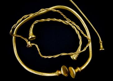 Earliest Iron Age gold ever discovered in Britain saved